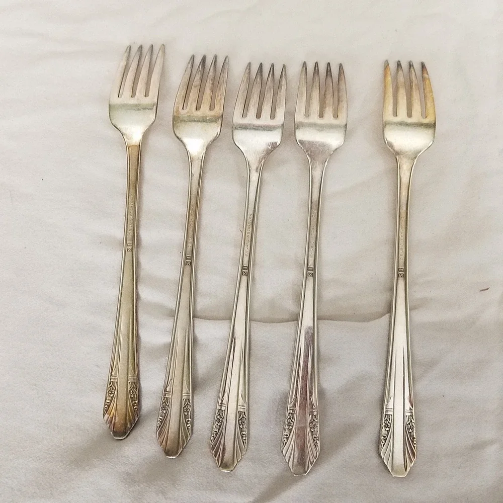 International Silver Rosalind Dinner Forks Set of 5 Silver Silverplate Good 1938
